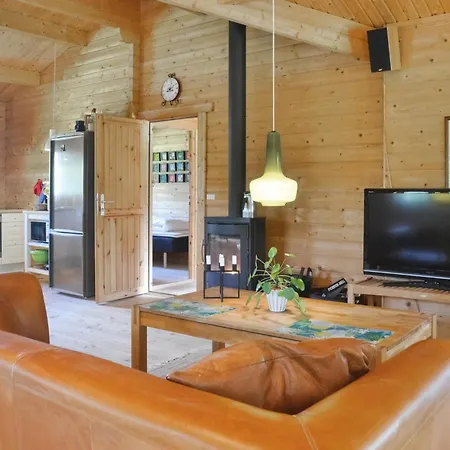 2 Bedroom Cozy In Σπίτι διακοπών
