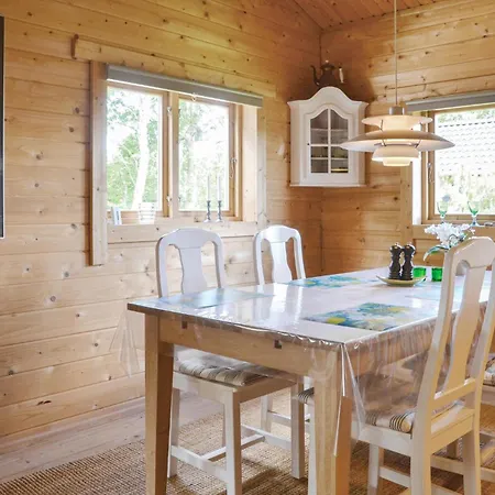 Casa vacanze 2 Bedroom Cozy In *