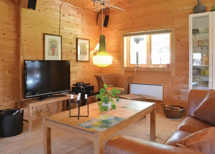 2 Bedroom Cozy In