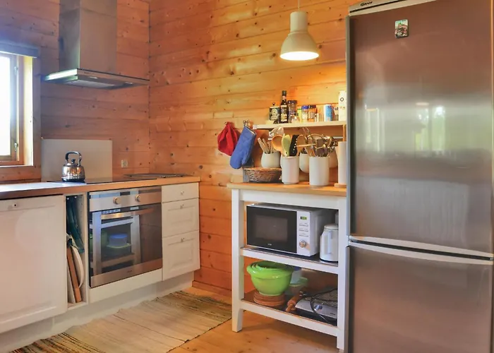 2 Bedroom Cozy In