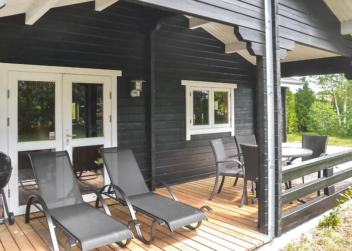 2 Bedroom Cozy In